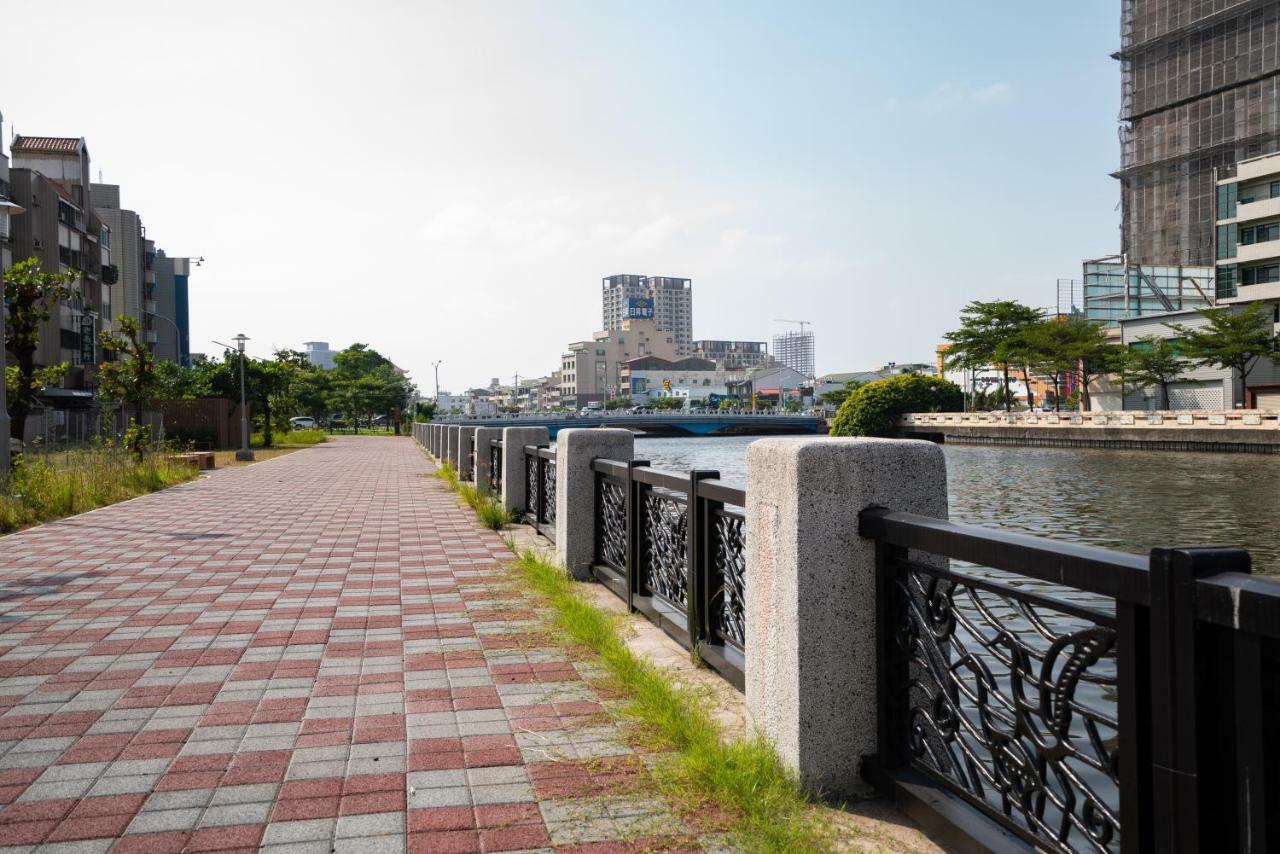 Front Yard Villa Tainan Exterior photo